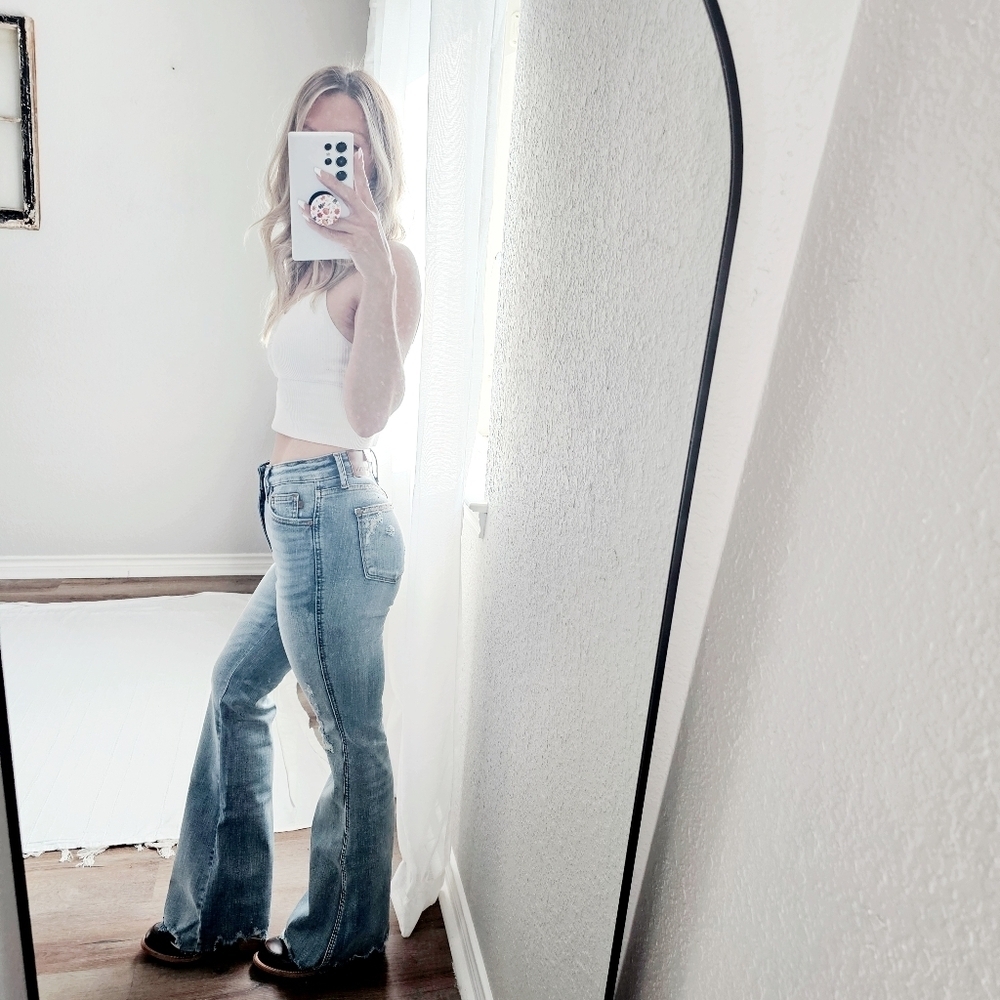 Judy Blue Mid Rise Tummy Control Medium Wash Flare Jeans Distressed Various NEW - Picture 11 of 16